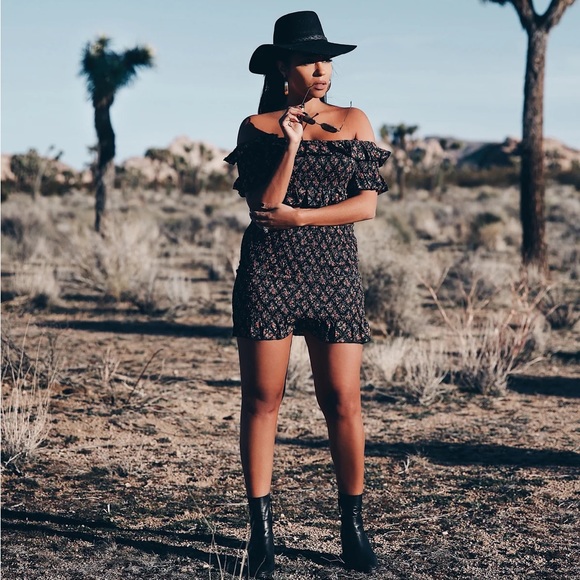 Floral Smock Set - Picture 4 of 6